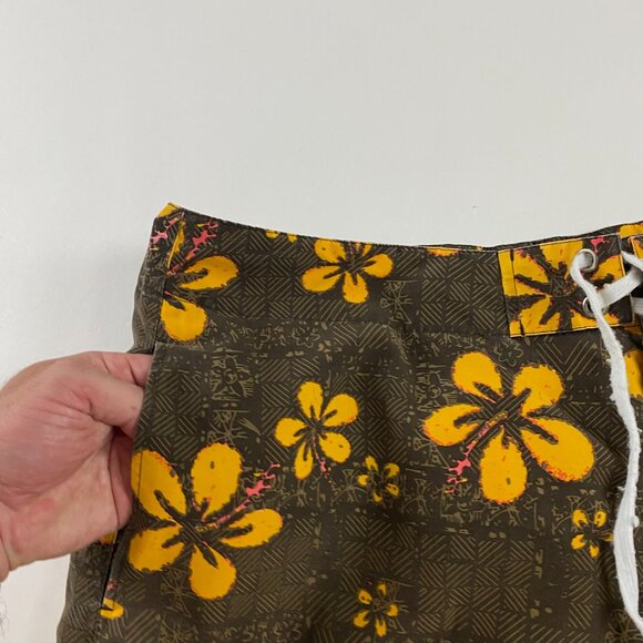 Vintage 2006 Homer Simpson Board Shorts Swim Trunks Men's XL The Simpsons - Picture 7 of 14